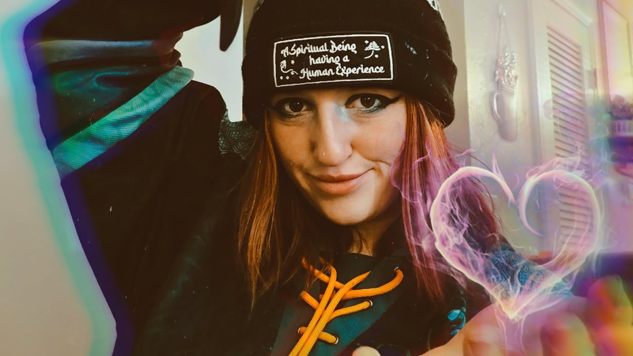 ♡ Hi Weirdos ♡ 