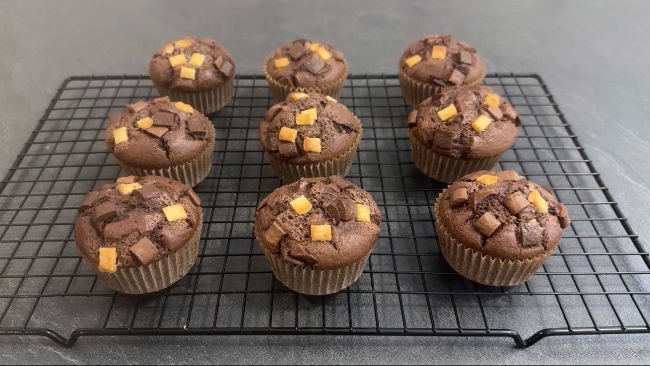 Muffins au chocolat faciles et légers | Recette rapide | مافن بالشوكولا خفيف و سهل