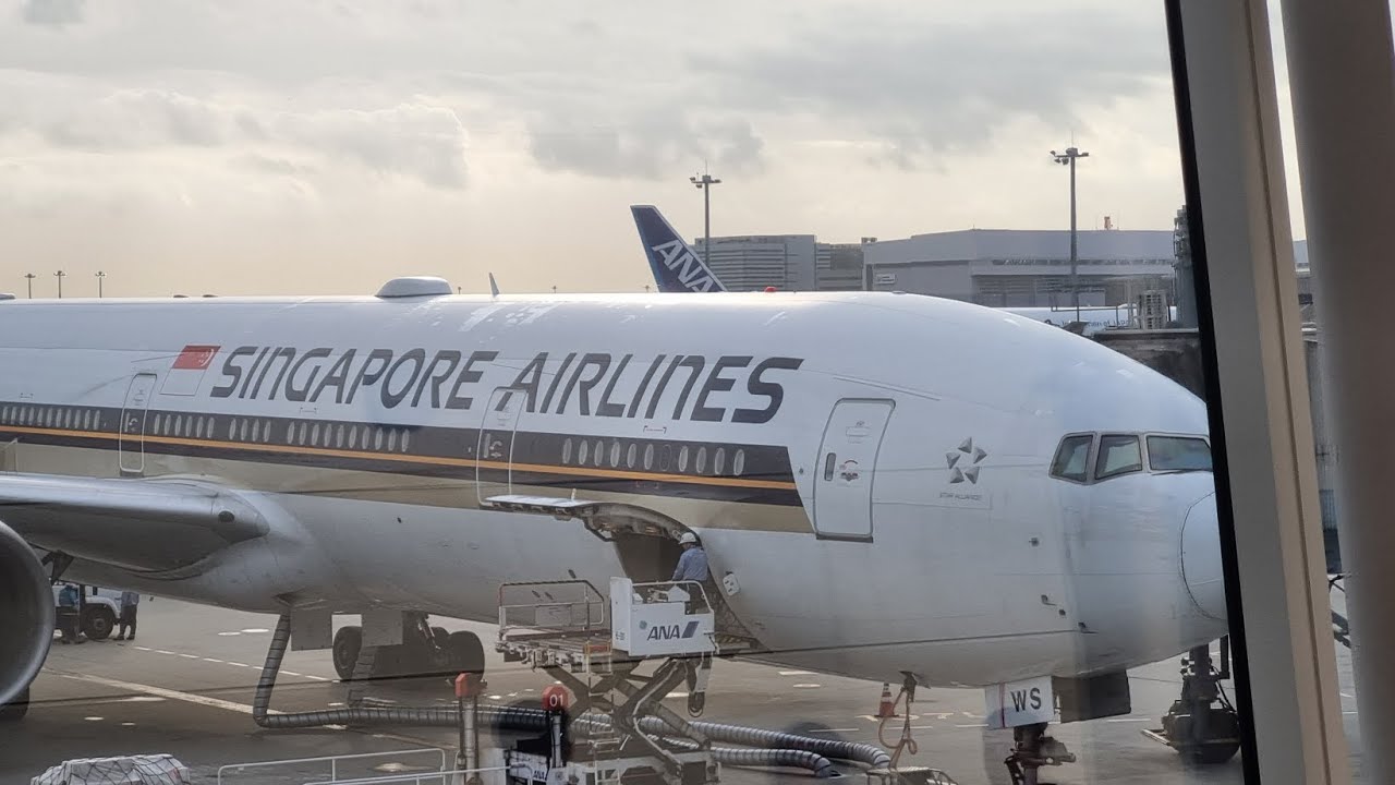 singapore airlines jakarta singapore tokyo