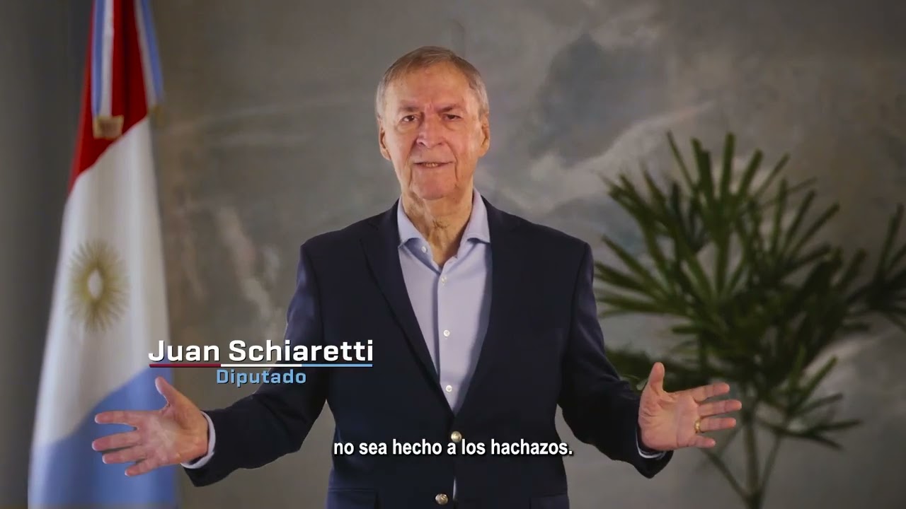 Juan Schiaretti presentó su candidatura a diputado nacional.