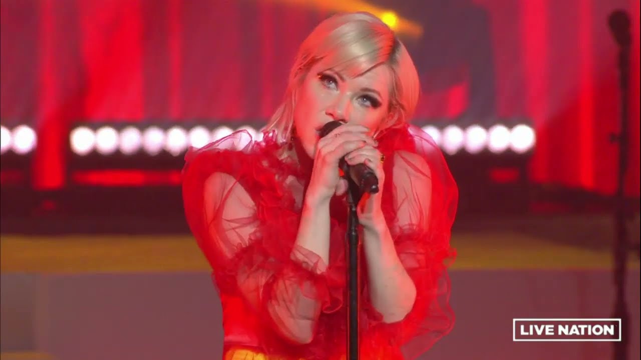 Carly Rae Jepsen - Fever (Live at The Dedicated Tour 2019)