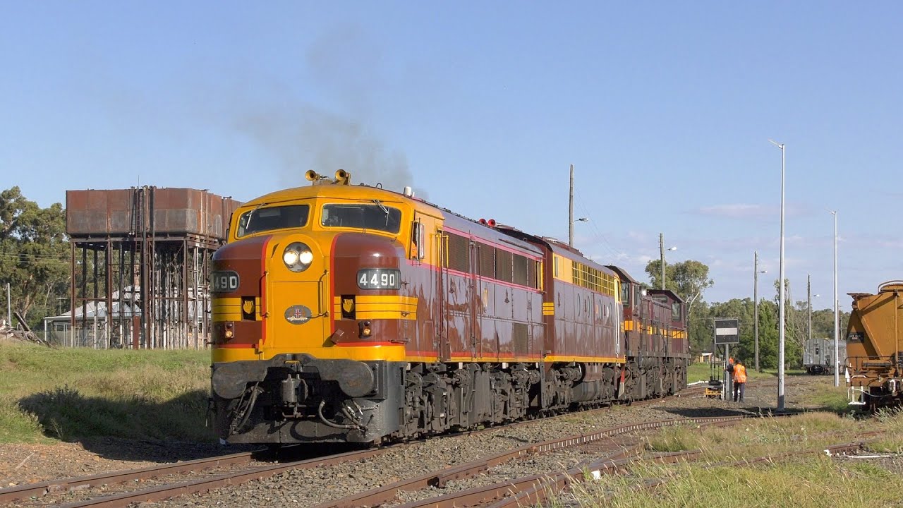 Diesel locomotives 4490 4204 4702 4708 Golden West day 3