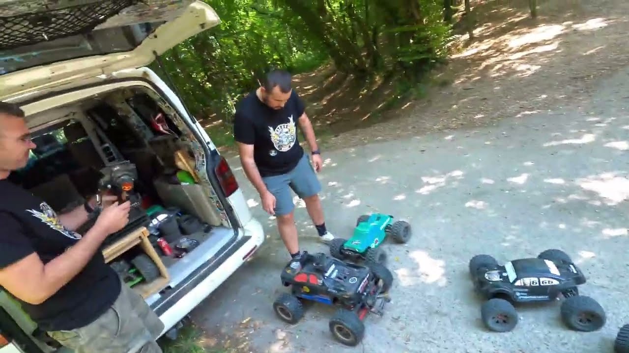 TEAM ASSO MT8 test 3 dans le bois tueur...qui tient bien son nom héhéhé