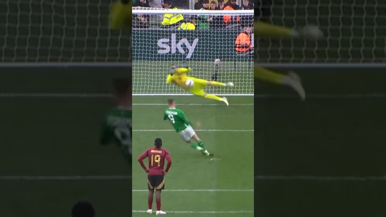No passing here ✋ #matzsels #RedDevils