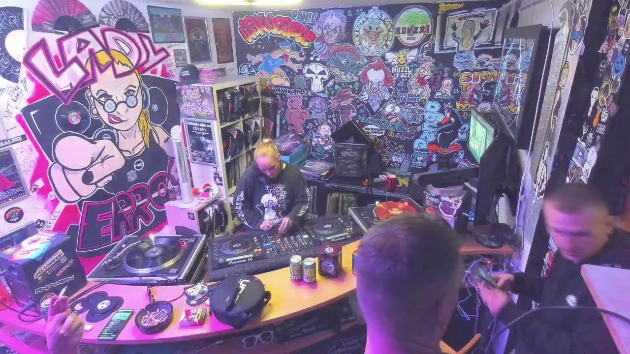 100 % gabber02-11