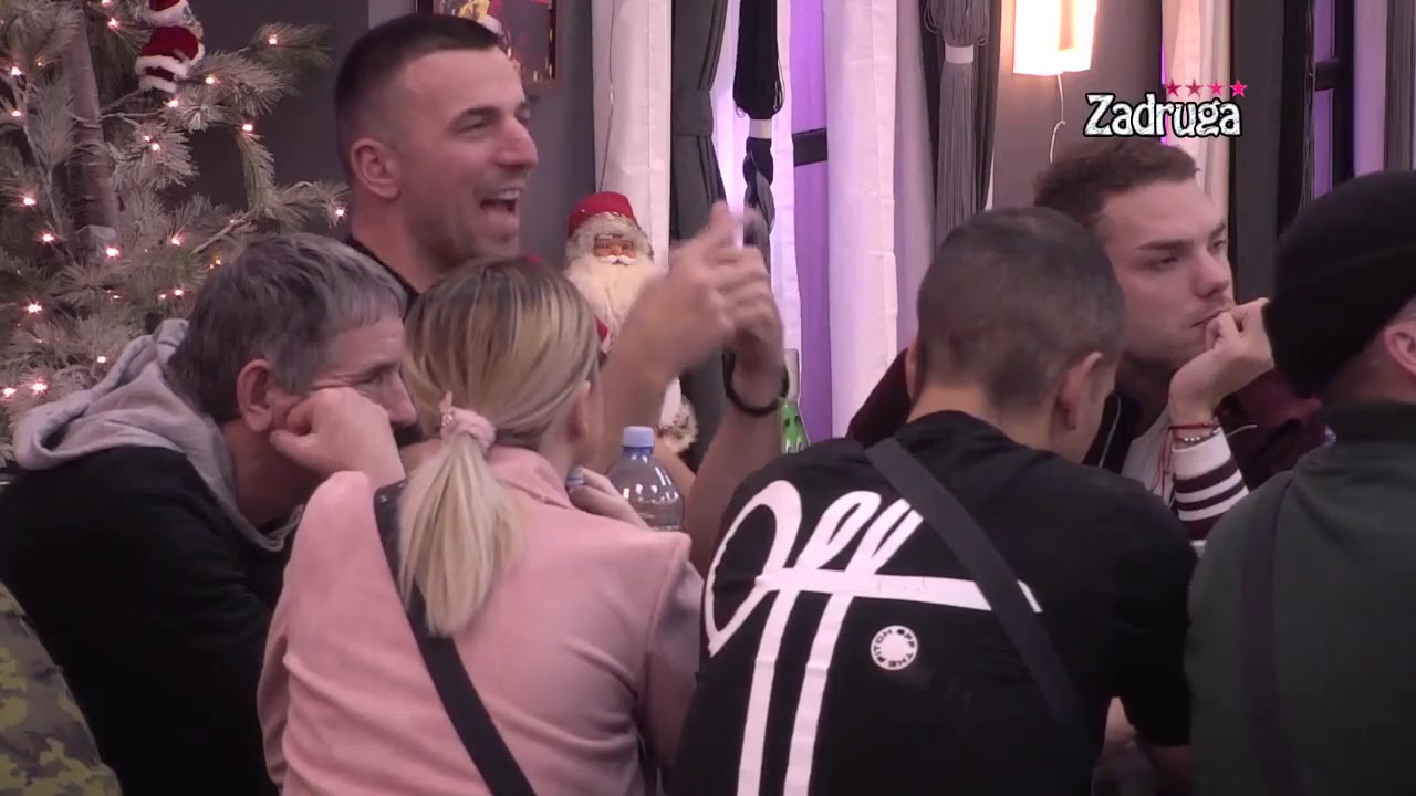 Zadruga 4 - Svi ubeđeni da misica plače zbog Tomovića, ona ga napala  - 23.12.2020.