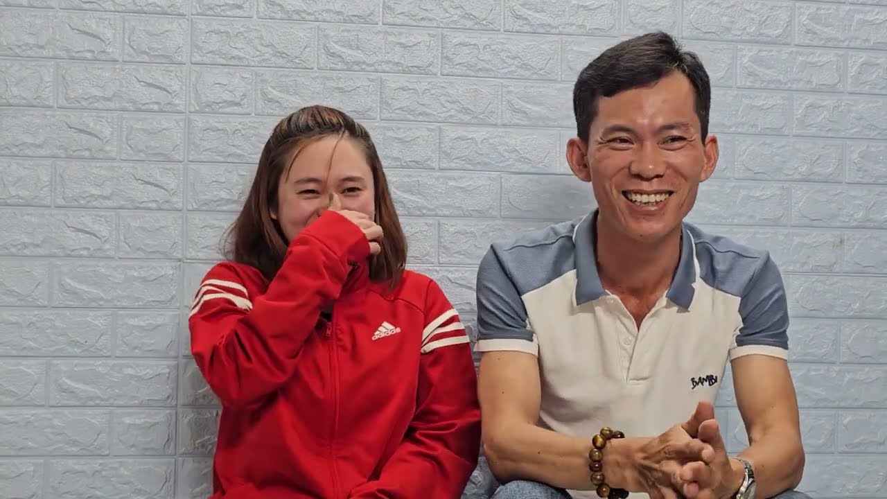 Thánh Thần Thiên Đụng Ơi Em Gái Xinh Đẹp Đỏ Mặt Trước Công Trần