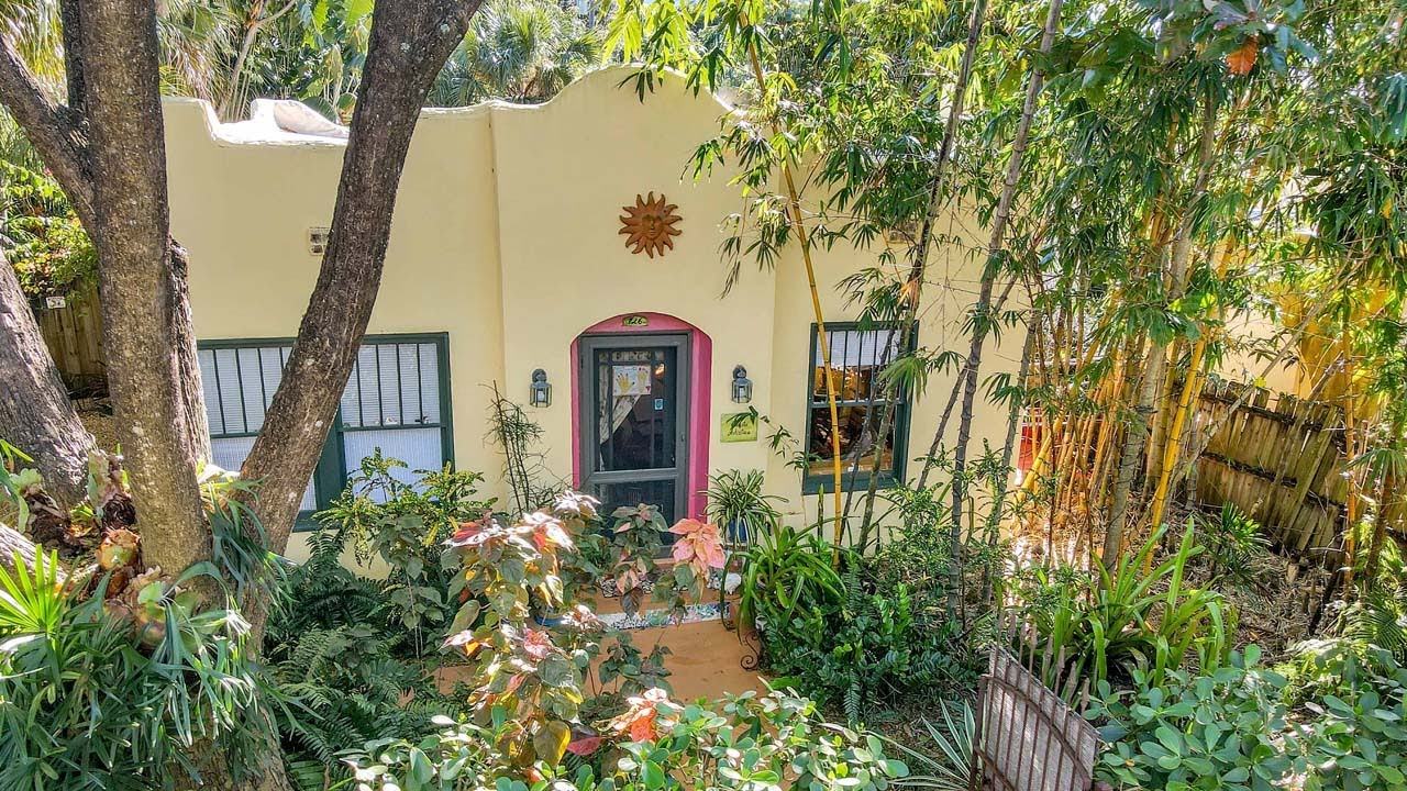 Casita Artistica for sale, West Palm Beach, FL 33401