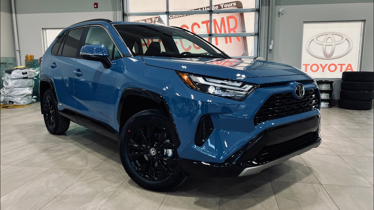 Оцените преимущества совершенно нового Toyota RAV4 Hybrid SE AWD 2025 года выпуска.
