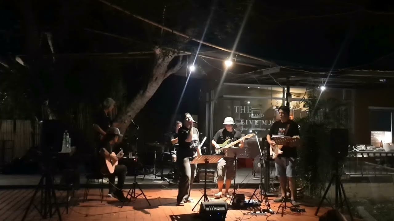 What's Up - 4 Non Blondes (cover by The Bond) @In the Garden