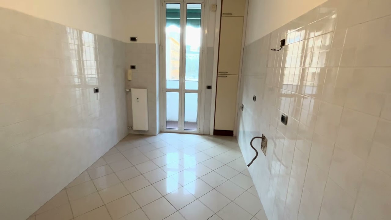 AGENZIA FONDOCASA EXCLUSIVE PROPONE IN VENDITA APPARTAMENTO IN ZONA FOCE