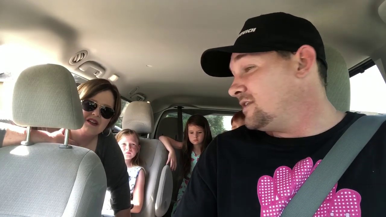 Водитель Uber пытается меня обмануть! Вылезай из моей машины!