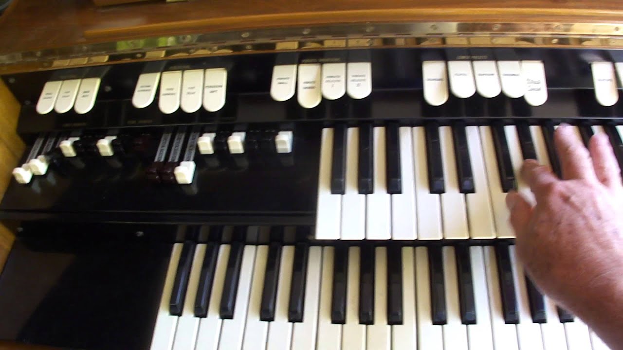 M100 HAMMOND et Sharma 2000 MAH02901.MP4
