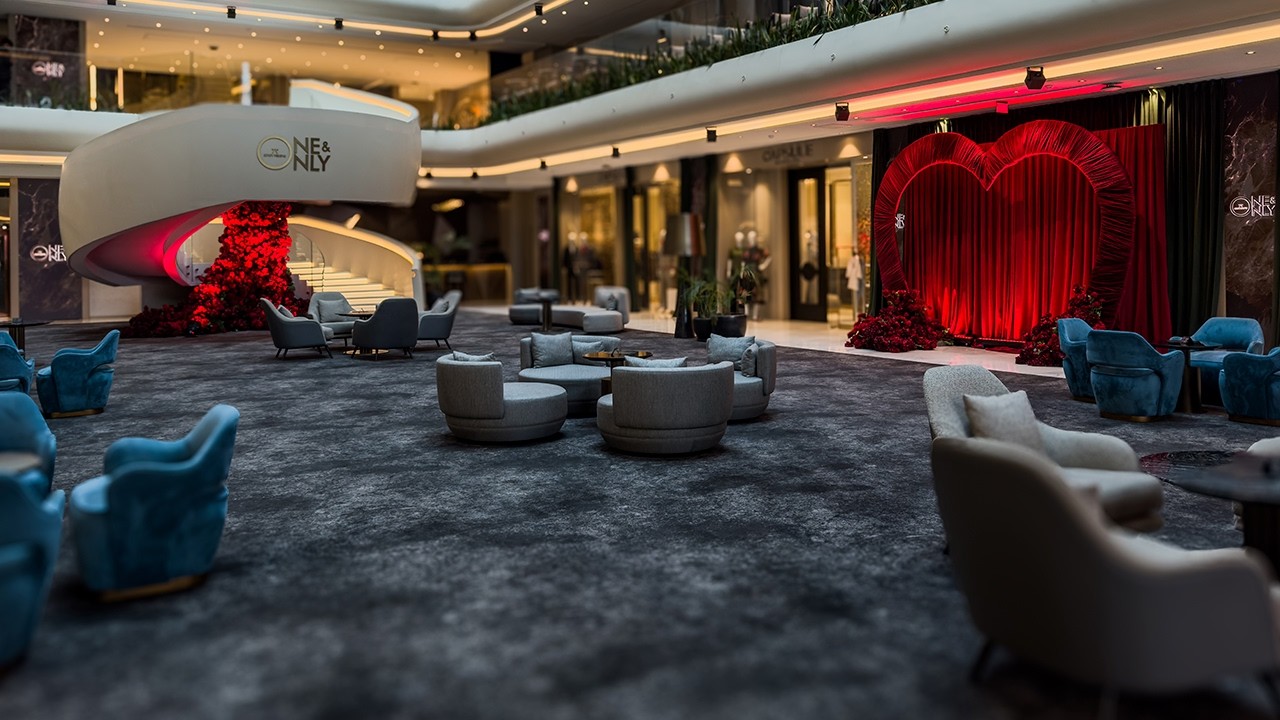 Luxury Valentine’s Transformation: See How MonAmie Does It 💍