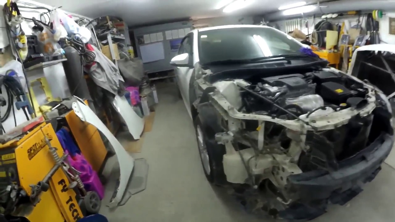 Тойота Камри 50 белая трёхслойка   обзор и снятие капота,бамперов,крыльев,порогов