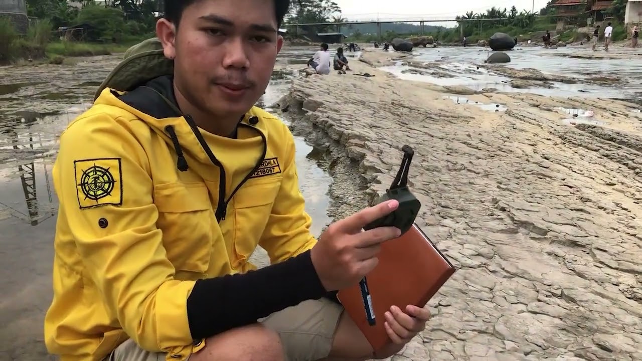 VITREOUS #5 : Pengukuran Data Struktur Geologi Pada Singkapan