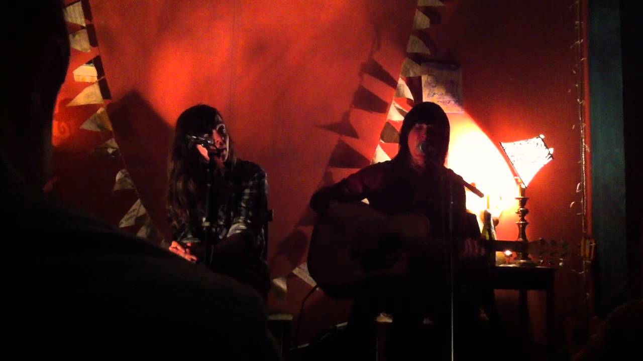 Jen Cloher & Courtney Barnett - Save Me