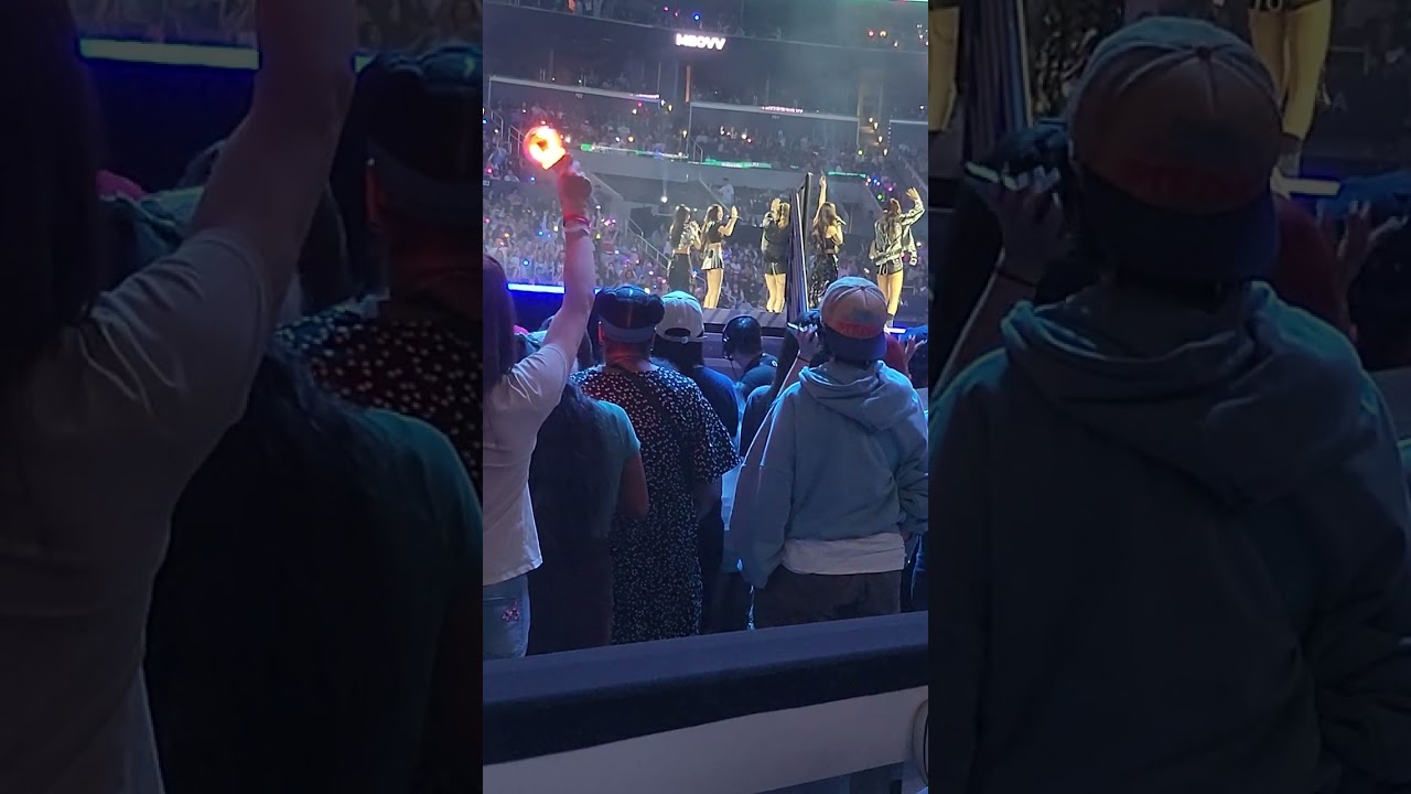 KCON LA 2025 DAY 3 MEOVV PART 1