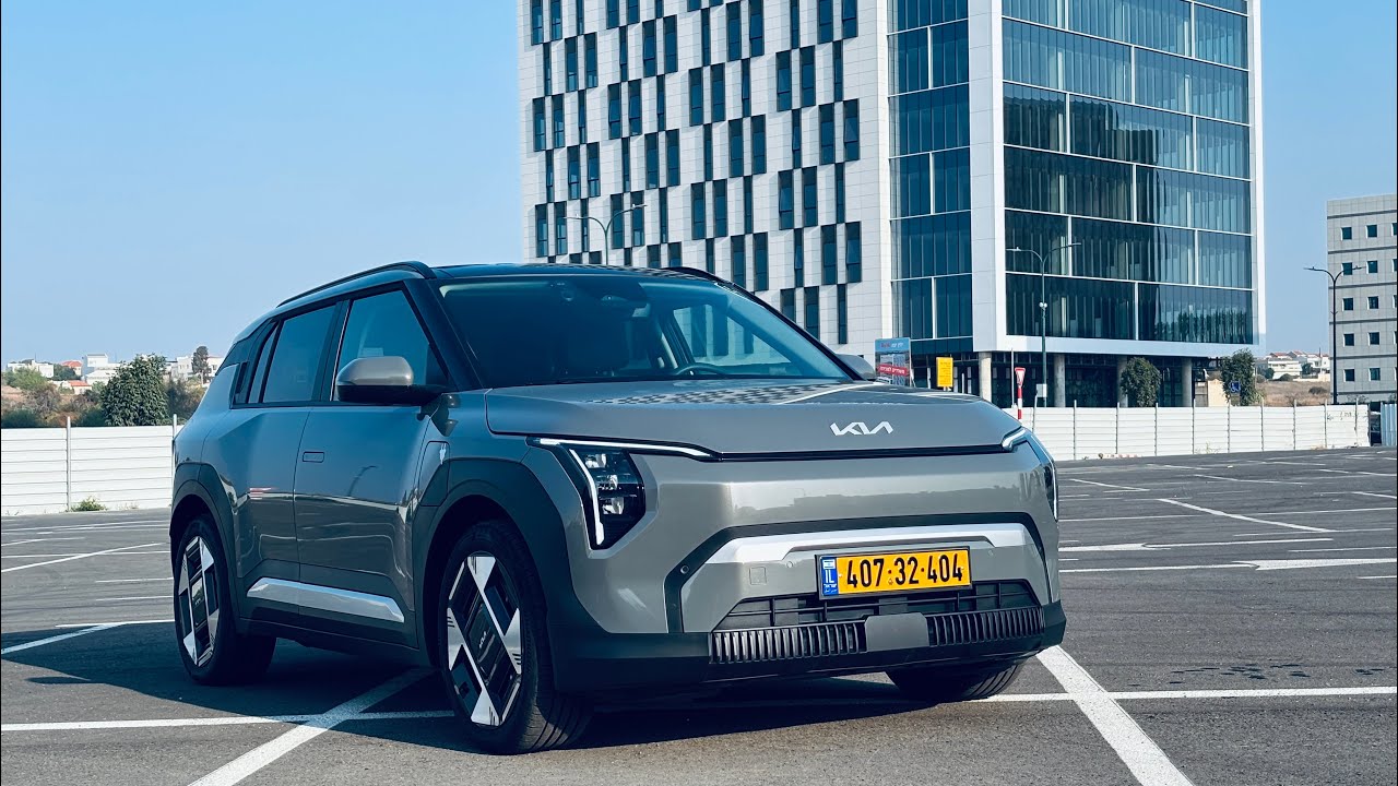 קיה EV3 במבחן: אלופת השנה בעולם מתמודדת עם המציאות הישראלית