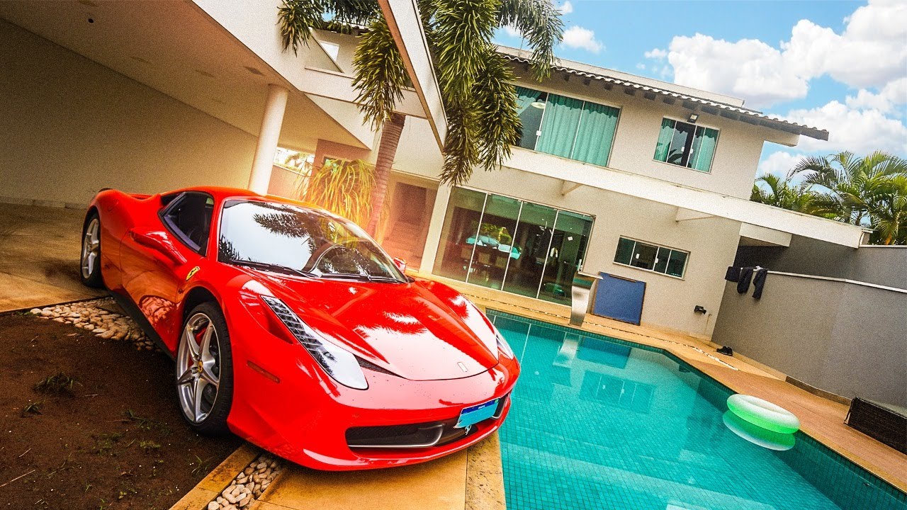 FUI DE FERRARI PARA A CASA DO LAGO