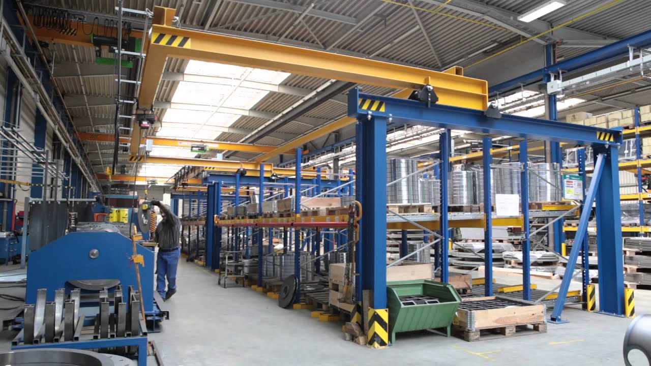 VETTER Krantechnik - Entnahmekran für Paletten-Durchlaufregal