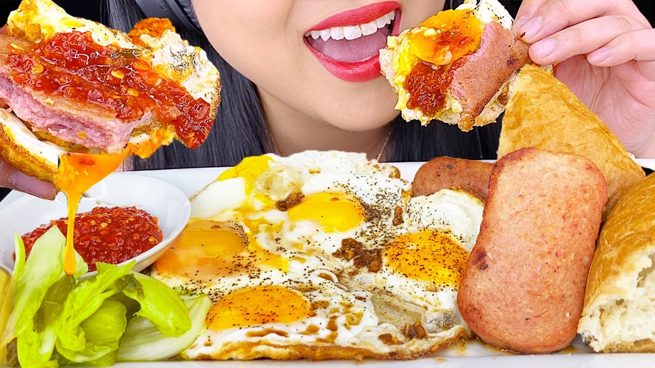 ASMR FRIED GARLIC EGGS & SPAM on a CRUNCHY BAGUETTE (Crunchy Eating Sounds) NO TALKING | ASMR Phan