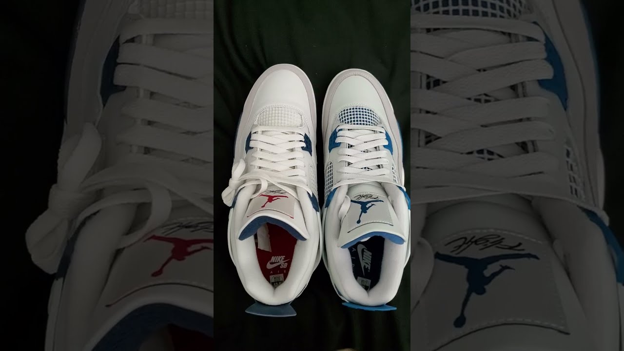 The Air Jordan 4 ! Comparing 2024 Military Blue to 2025 Navy Blue SB retro releases. Hardly a diff