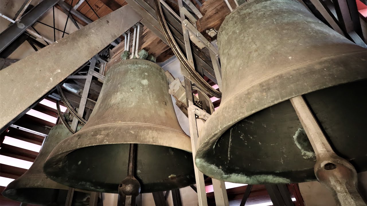 Obertraubling (R) Glocken der kath. Pfarrkirche St. Georg