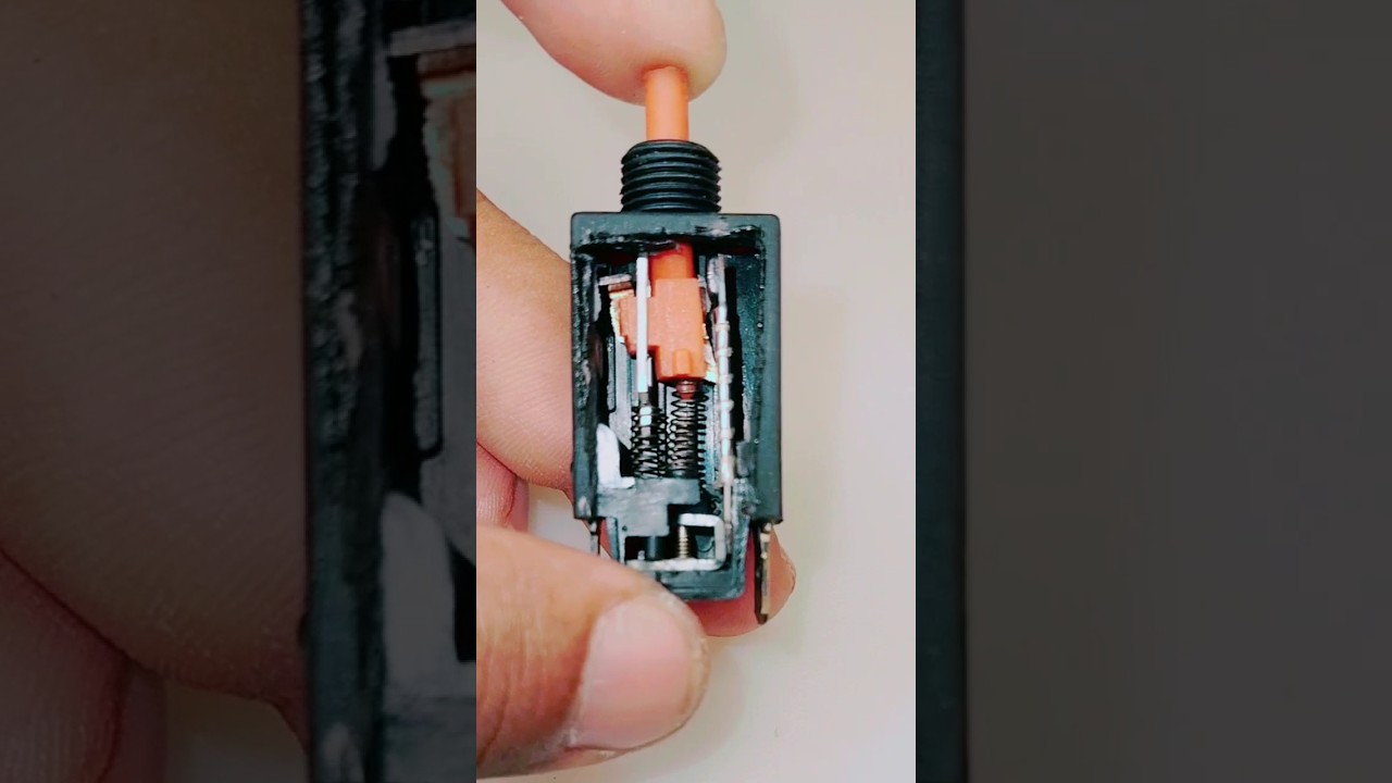 what's inside mixer Grinder CIRCUIT BREAKER ⚡#inside #mixer #shorts