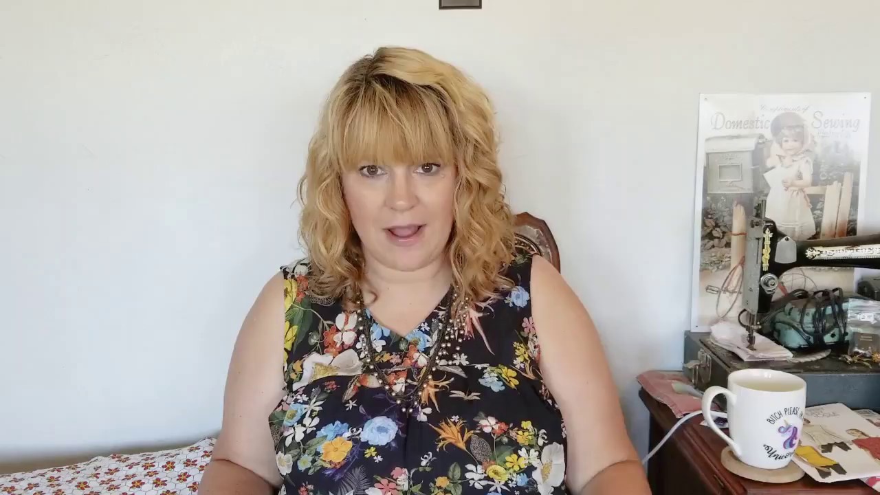 A Curvy Girl Sews: Simplicity 2147