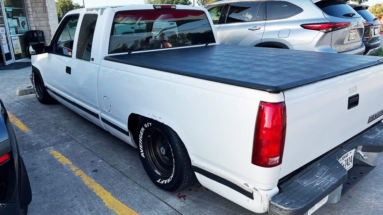 OBS Chevy Extended Cab Dropped | OBSTRUCK.COM