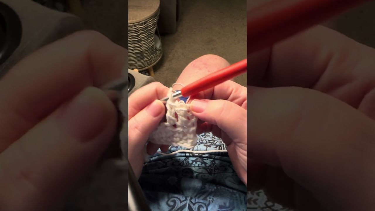 Video 4 double crochet (DC) tutorial 