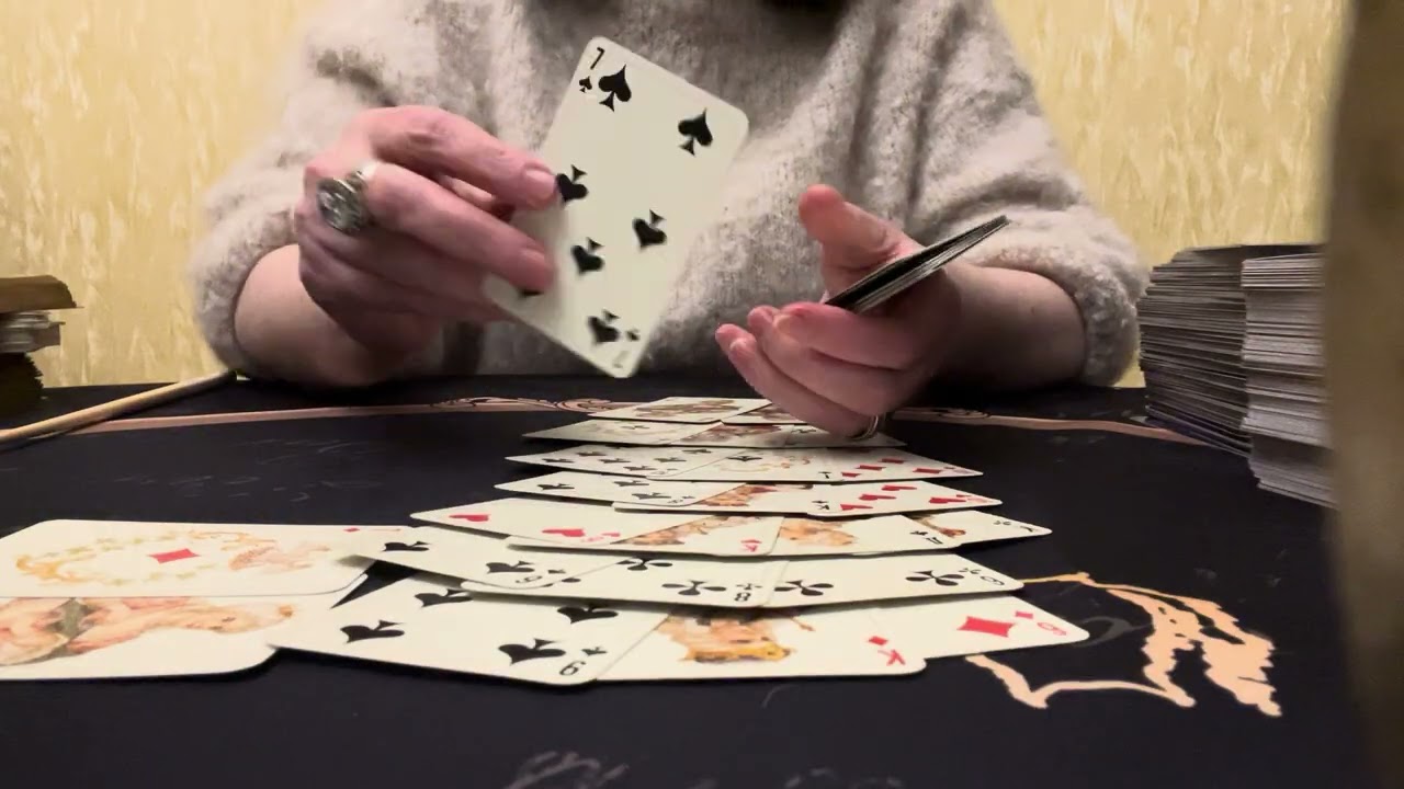 Крестовый король кого любит вас или соперницу ? ♦️♥️♣️♠️💯💯💯💯💯💯