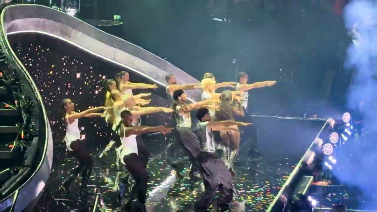 Dua Lipa - Levitating - Live Melbourne Radical Optimism Tour 23 March 2025 Australia