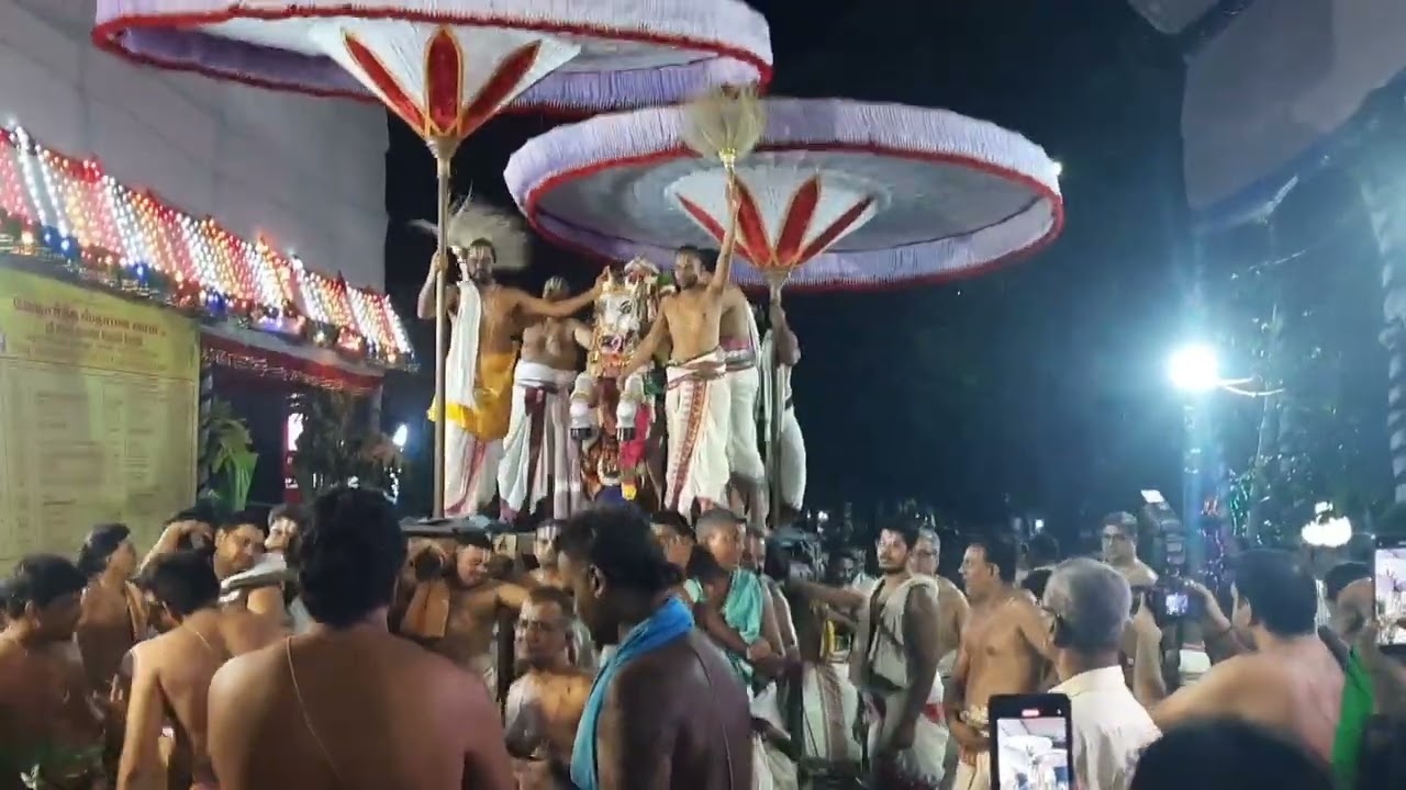 Lakshmi Hayagreeva Temple, Nanganallur, Chennai  ASWA  VAHANAM