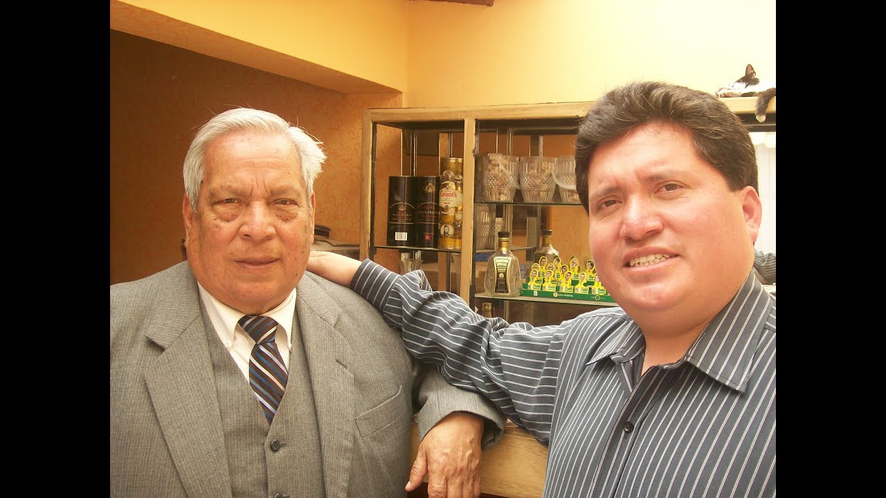 EL CHULLA RIOBAMBEÑO,  pasacalle, compositor: Gerardo Arias y Arias.   Acordeón: GONZALO GODOY