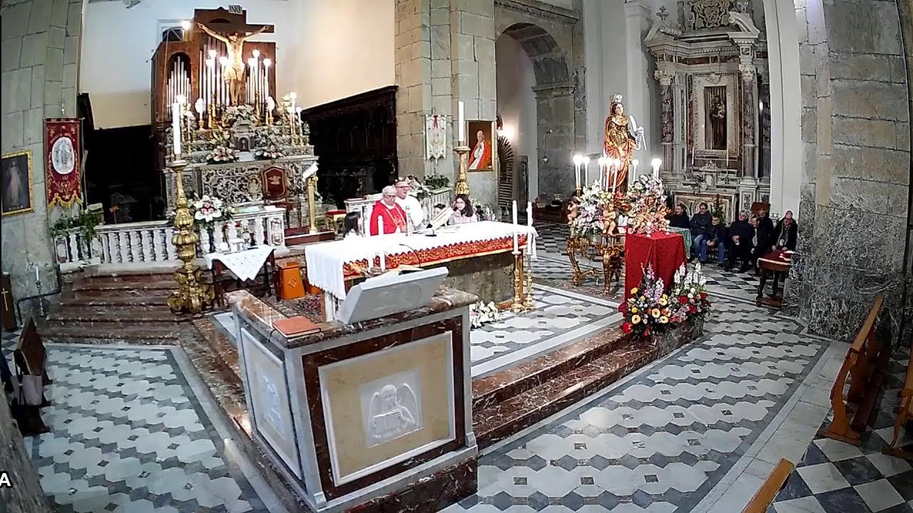 𝐢𝐧 𝐝𝐢𝐫𝐞𝐭𝐭𝐚, la S. Messa dell'Ottava di Sant'Agata, presieduta dall'Arciprete 𝑑𝑜𝑛 𝑉𝑖𝑛𝑐𝑒𝑛𝑧𝑜 𝐷'𝐴𝑟𝑟𝑖𝑔𝑜