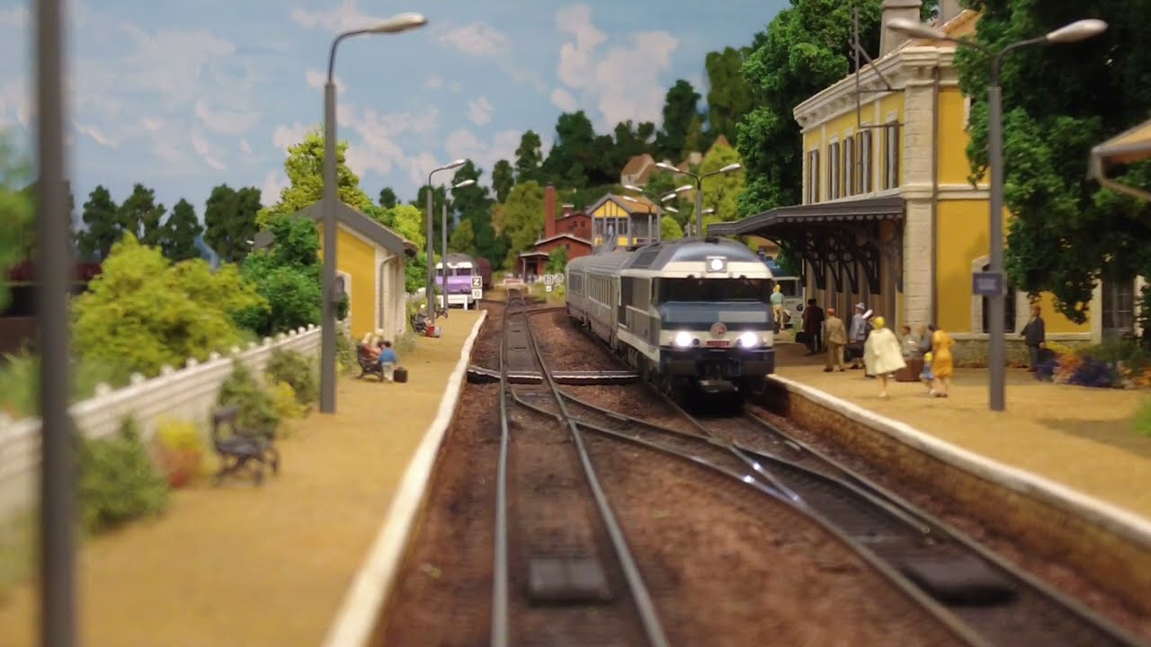 Train HO - Mon réseau HO - La CC 72000 Roco digital sound, juste pour le plaisir des yeux...