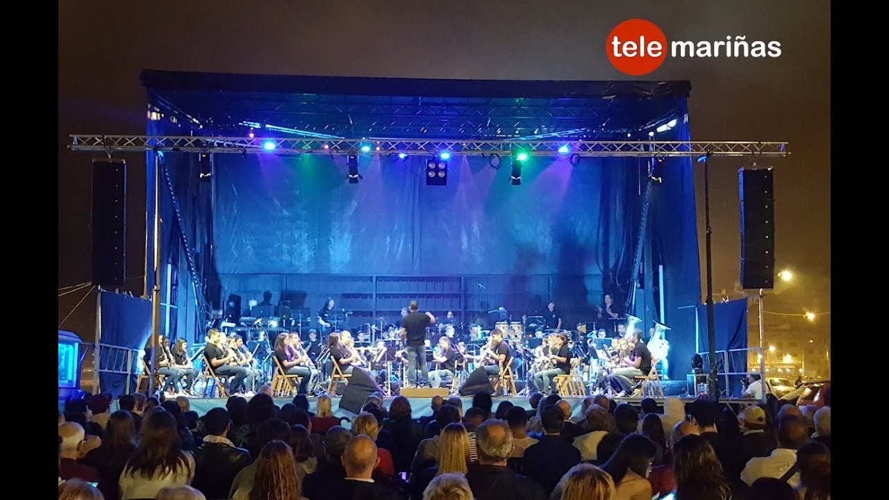 La música de Queen, Michael Jackson o Europe, sonó de la mano de la agrupación musical de A Guarda