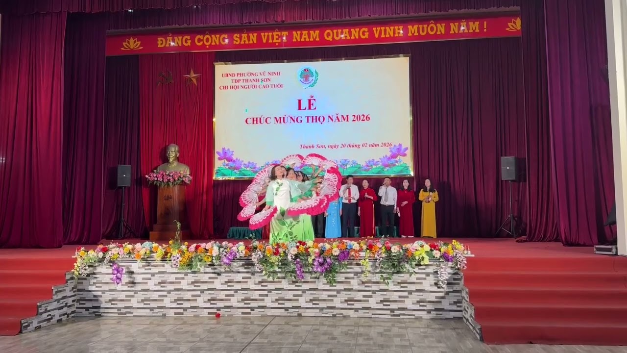 Việt Nam Quê Hương Tôi các cụ đội 4