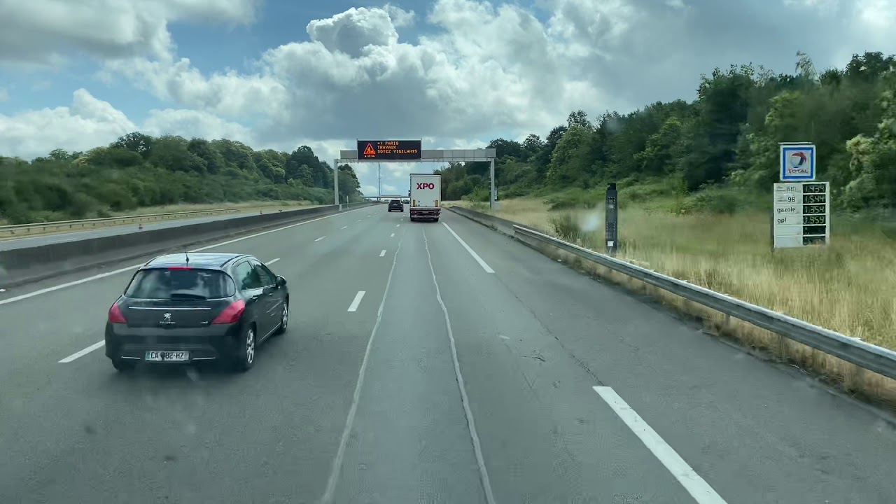 Les autoroutes en France : A28