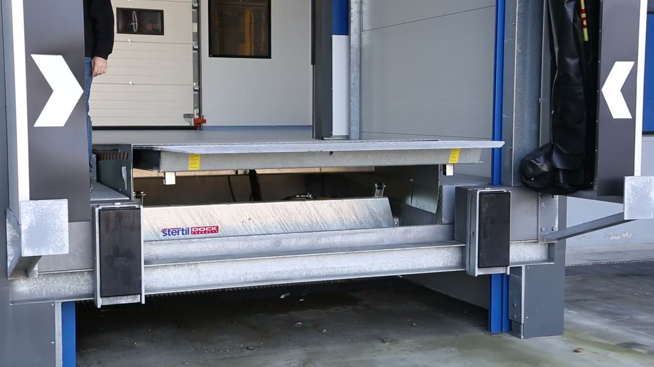 Stertil telescopic stepped leveller