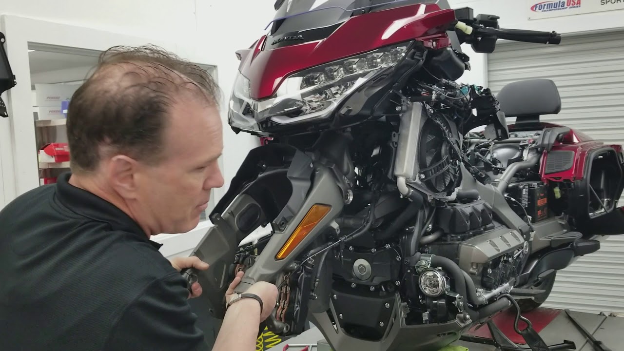 Traxxion Dynamics Shock Install Part 3 - 2018+ Honda Gold Wing