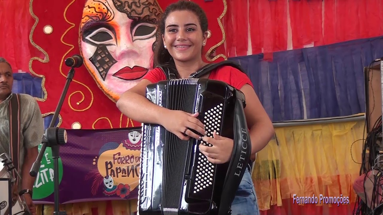 GENILZA DO ACORDEON GRAVADO NO FORRÓ DO PAPANGU 2019 EM BEZERROS PE  BAILE DA TARTARUGA