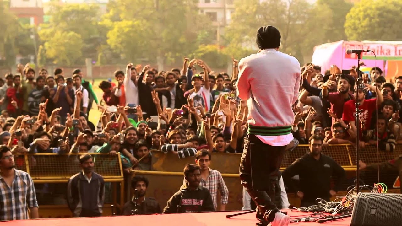 BOHEMIA LIVE OFFICIAL VIDEO  IN HANSRAJ COLLEGE