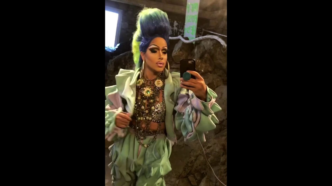 Athena Dion Does Jackie O Mykonos