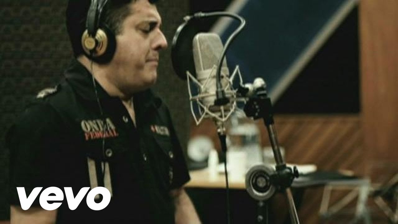 Bruno & Marrone - Sonhando (Video Clipe Oficial)