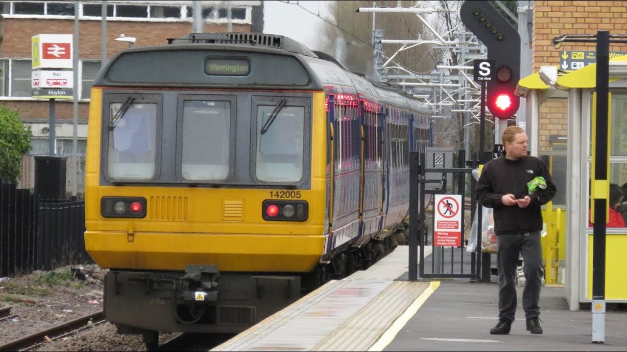 Trains at Huyton | Liverpool Trip