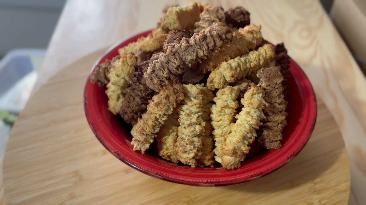 Easy Butter Christmas Cookies -  Unique Meat Grinder Hack