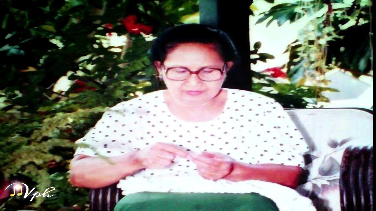IBUKU - I'M ALONE BECAUSE I LOVE YOU...Kenangan saat di rumah Cempaka Putih tahun 1986